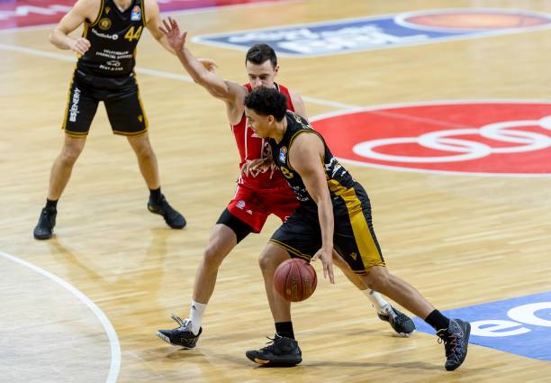 詹姆斯在节 詹姆斯在节