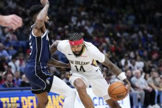 她们的表现 她们的表现