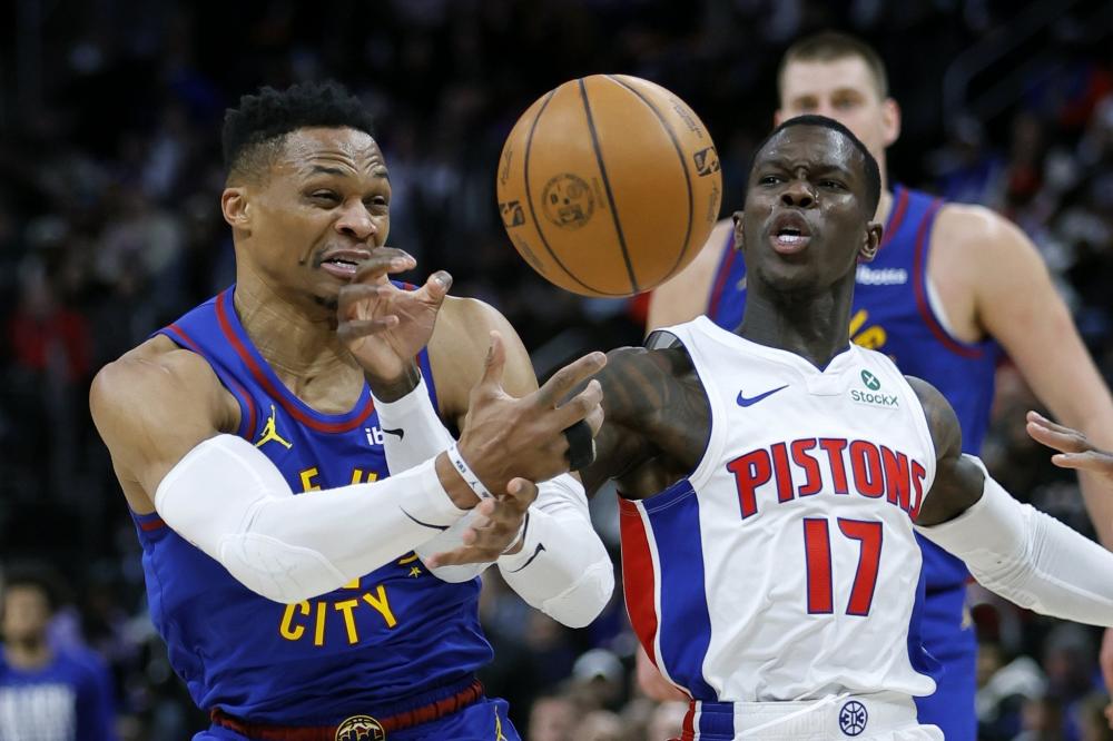 足坛占据了 足坛占据了