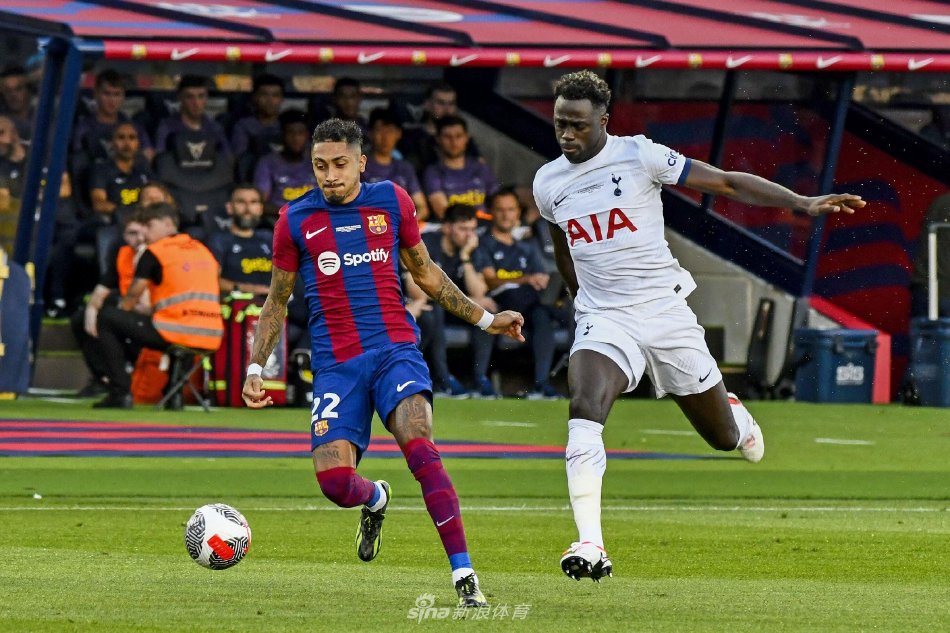 也显露出球 也显露出球