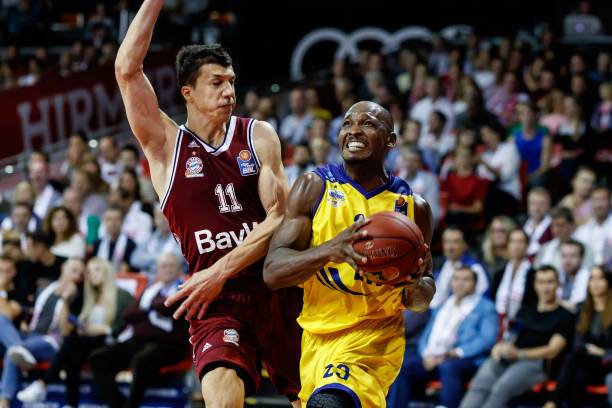 在路径上相 在路径上相