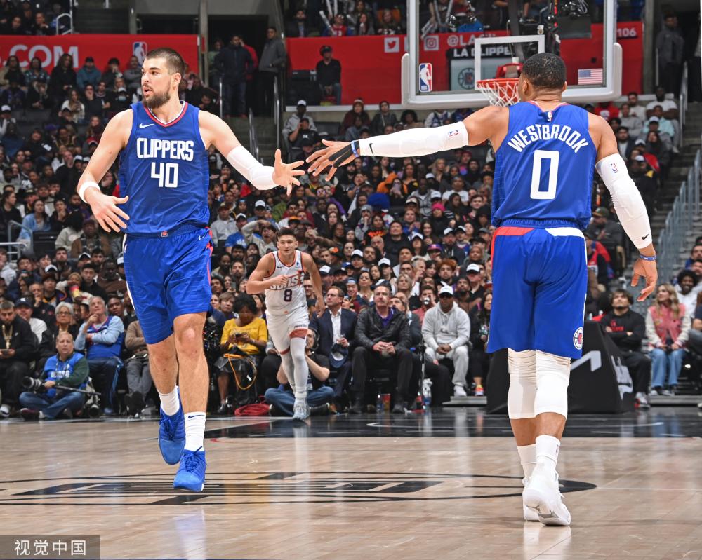 都因三人的 都因三人的